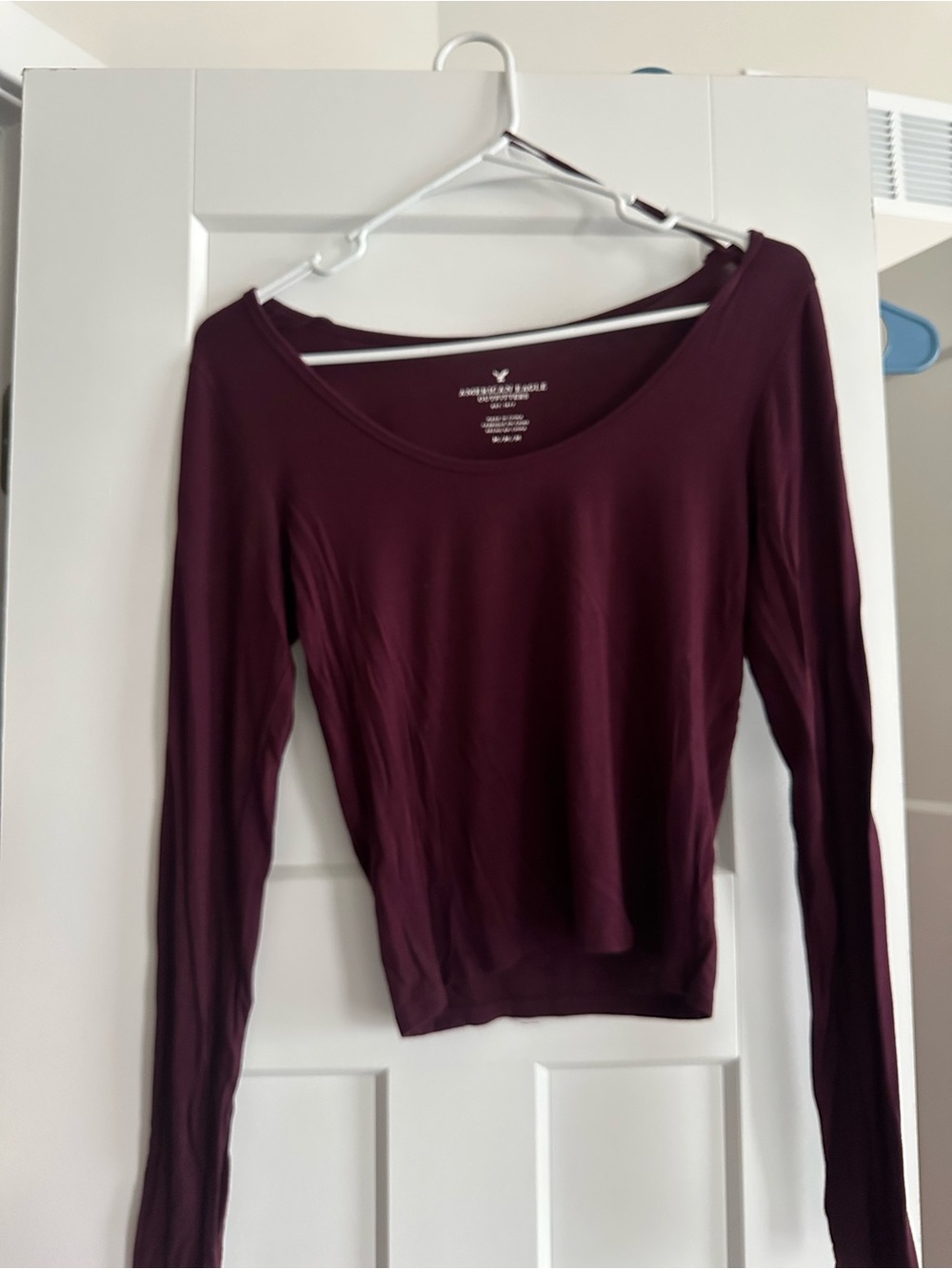 American Eagle Soft & Sexy Long Sleeve Scoop Neck Top | Burgundy | Medium